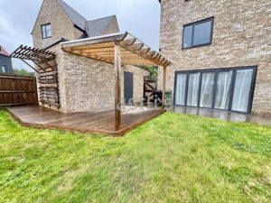 Photo 14- click for photo gallery